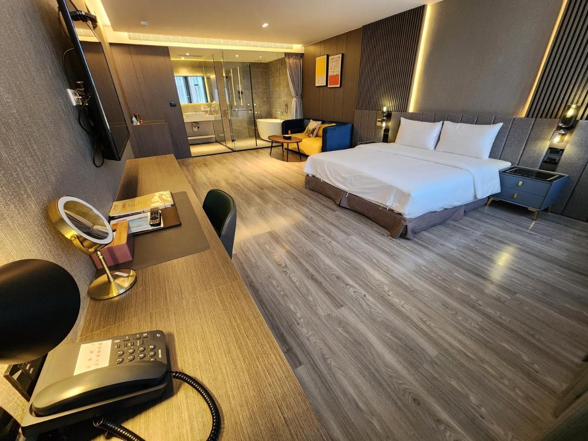Hualien Pink Corner Hotel Exterior photo