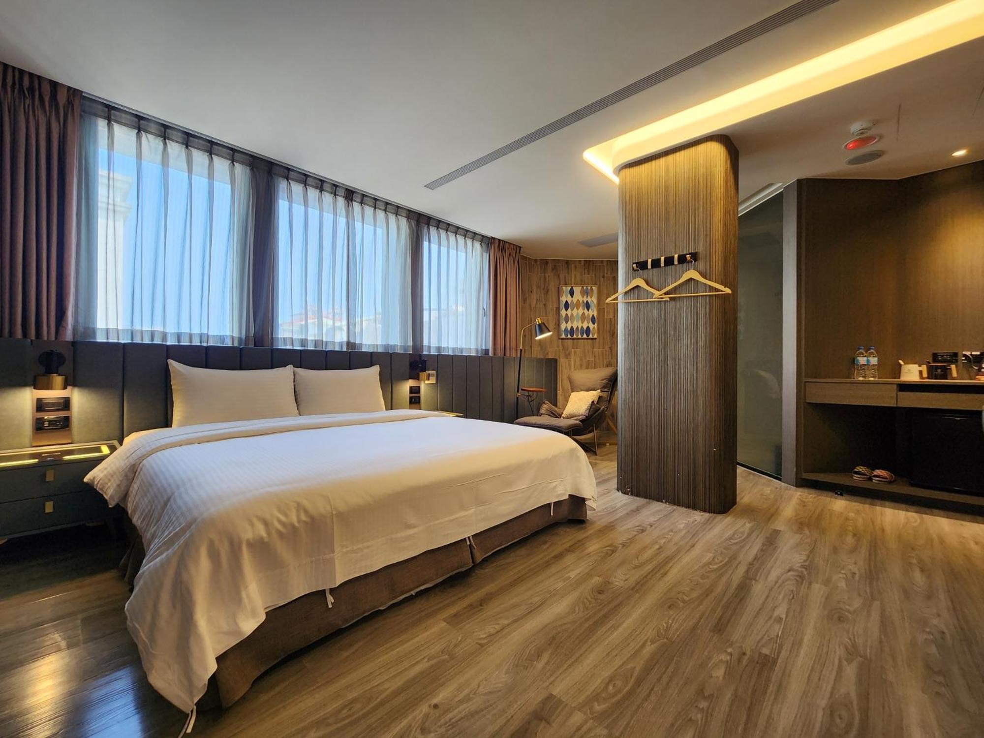Hualien Pink Corner Hotel Exterior photo